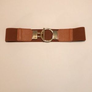 NWOT Fashion Belt, Brown elastic belt with gold tone buckle